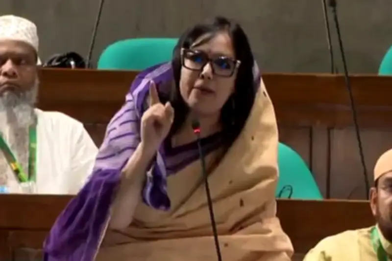 বাংলাদেশে অনলাইন শিক্ষার প্রসারে নতুন উদ্যোগ: ডিজিটাল প্ল্যাটফর্মের মাধ্যমে শিক্ষার্থীদের সুযোগ বৃদ্ধি