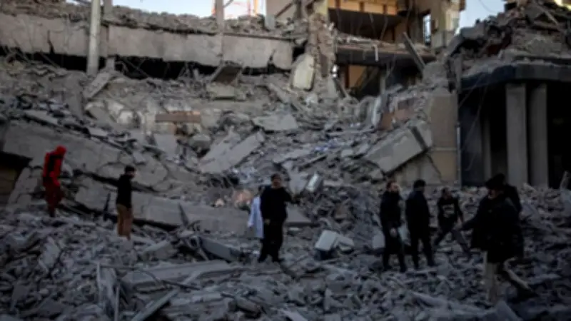 ইরানে হামলা ও সংকট: যুদ্ধাপরাধ ঘোষণা, মধ্যস্থতা প্রস্তাব ও আঞ্চলিক উত্তেজনা