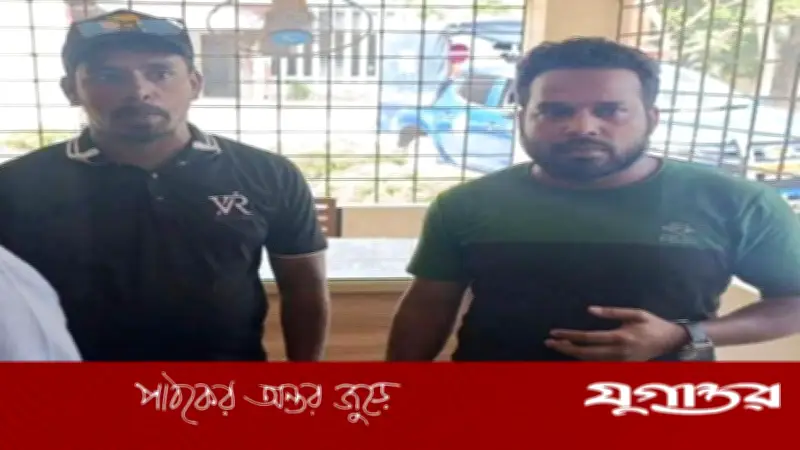 কুমিল্লায় সাংবাদিকদের হাতকড়া পরানোর ঘটনায় সহকারী কমিশনার প্রত্যাহার