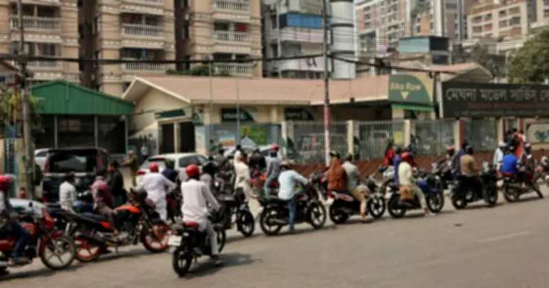 জ্বালানি সঙ্কটে বাংলাদেশ: আমদানিকৃত জীবাশ্ম জ্বালানির উপর ৯৮% নির্ভরতা