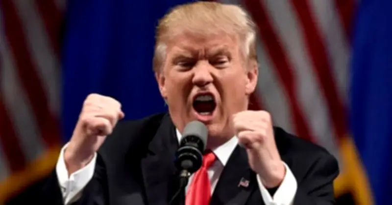 ইরানে হামলার লক্ষ্যবস্তু নিয়ে ট্রাম্পের নতুন হুঁশিয়ারি: সেতু ও বিদ্যুৎকেন্দ্রের দিকে নজর