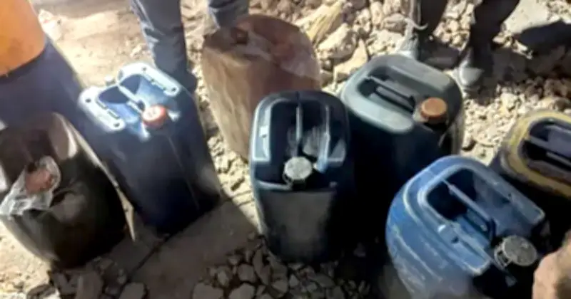 ভাটারায় তেলের অতিরিক্ত মূল্যে বিক্রেতা গ্রেফতার: নিলামে ৮০ টাকায় কিনে ২০০–২৫০ টাকায় বিক্রি