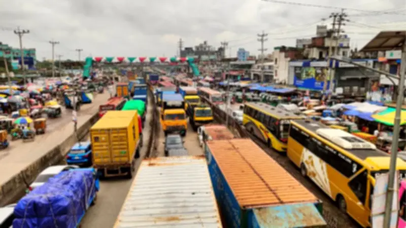 ছুটির দিনে যানজট ও গরমে ভোগান্তি, নতুন নির্দেশনা ও আমদানি সিদ্ধান্ত