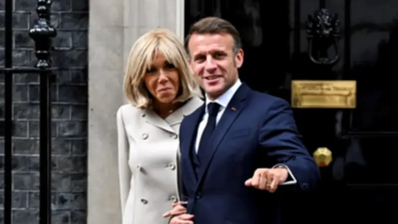 ট্রাম্পের বিদ্রূপে ক্ষুব্ধ মাখোঁ, ফরাসি প্রেসিডেন্টের দাম্পত্য জীবন নিয়ে হাসিঠাট্টাকে 'অশোভন' বললেন