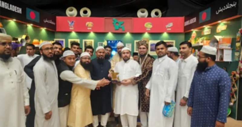 সৌদি আরবে বাংলাদেশ প্যাভেলিয়নে নাহিদ ইসলামের পরিদর্শন, শিক্ষার্থীদের সম্মাননা