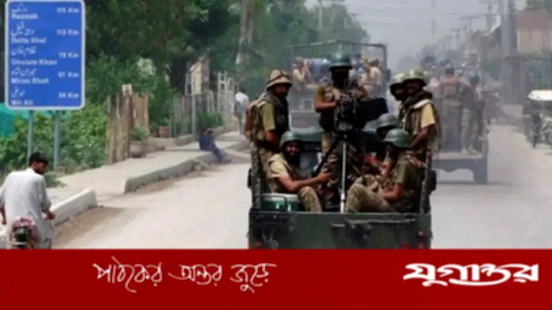 পাকিস্তানে আত্মঘাতী বোমা হামলায় পাঁচজন নিহত, আহত চারজন