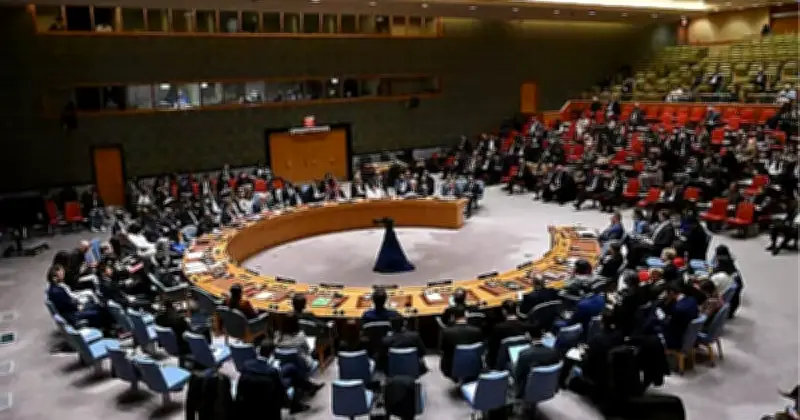 হরমুজ প্রণালিতে বাণিজ্যিক জাহাজের নিরাপত্তা জোরদারে জাতিসংঘ নিরাপত্তা পরিষদে ভোট অনুষ্ঠিত হতে যাচ্ছে