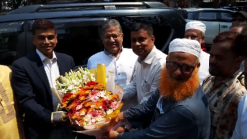 ফরিদপুরে পানি উন্নয়ন বোর্ড পরিদর্শন করলেন প্রতিমন্ত্রী, তেল সংকট নেই বললেন