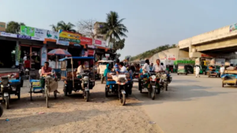 রায়গঞ্জে তাপপ্রবাহে মাদ্রাসা ছাত্রের মৃত্যু, হিটস্ট্রোকের শঙ্কা বাড়ছে