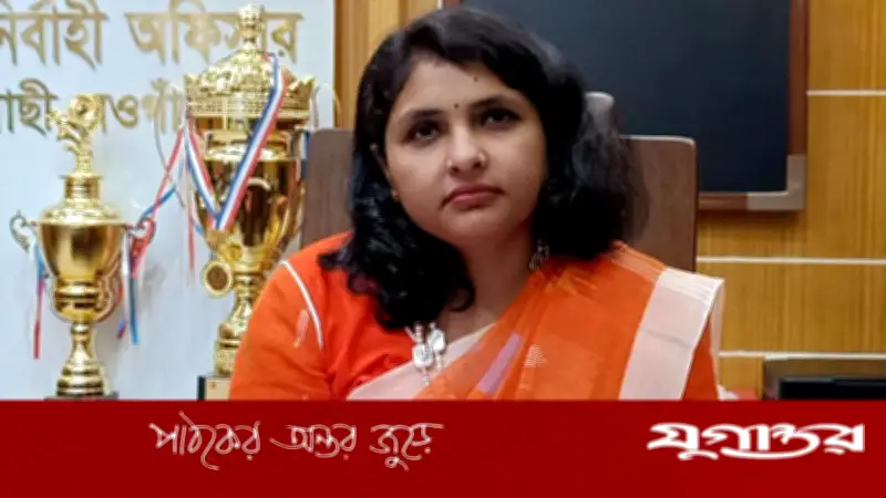 নওগাঁয় ইউএনওর বিরুদ্ধে বৃদ্ধকে তুলে নিয়ে মারধরের অভিযোগ, খাজনা নিয়মের প্রতিবাদে মাইকিং