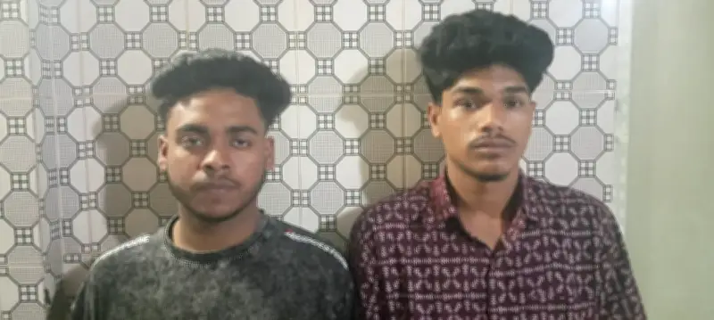 কুমিল্লার ধর্মসাগরে পুলিশ সদস্যকে ছুরিকাঘাত: কিশোর গ্যাংয়ের দুই সদস্য গ্রেপ্তার