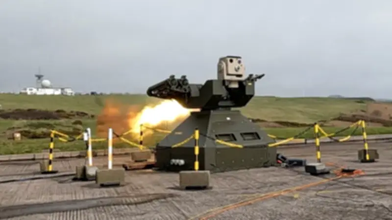 ব্রিটেনের ড্রোন পাঠানো ও আমিরাতে ক্ষেপণাস্ত্র প্রতিরোধে উত্তেজনা বৃদ্ধি