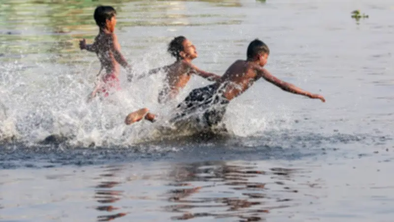 বাংলাদেশে অনলাইন শিক্ষার অগ্রগতি: ডিজিটাল প্ল্যাটফর্মে শিক্ষার্থীদের অংশগ্রহণ বৃদ্ধি
