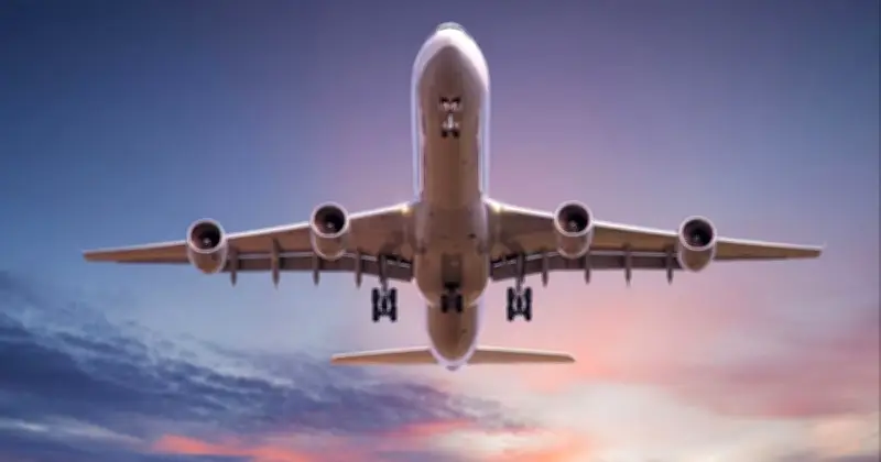 বিমান ভাড়া আকাশছোঁয়া: যাত্রীরা হতাশ, এয়ারলাইনস আতঙ্কিত