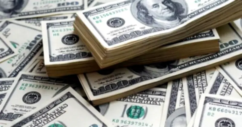 রেমিট্যান্সে রেকর্ড, রফতানিতে ধস: বৈদেশিক মুদ্রা আয়ে ভারসাম্যহীনতা