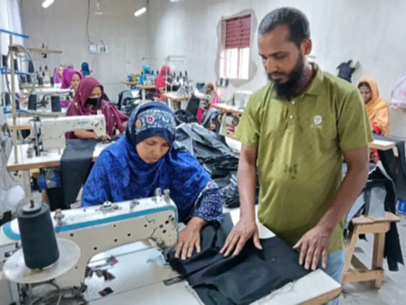 দারিদ্র্য জয় করে পোশাক কারখানার মালিক শাহিন মিয়া, কর্মসংস্থানে ৩৬ নারী