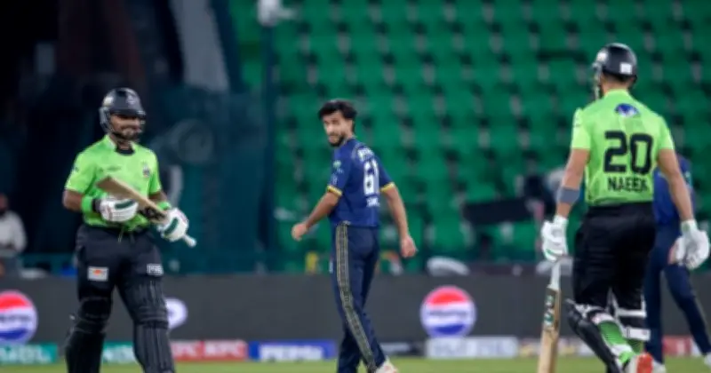 পিএসএলে ইমনের ঝড়ো ব্যাটিং ও মোস্তাফিজের বোলিংয়ে লাহোরের জয়