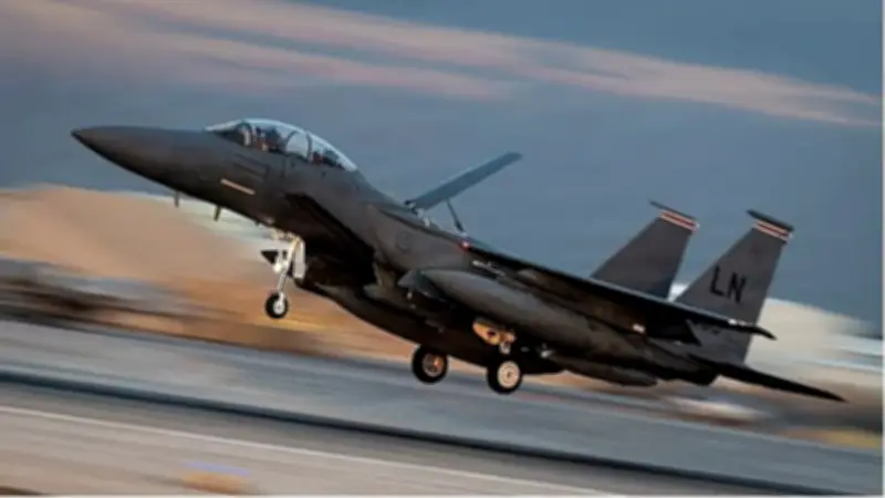 ইরানে বিধ্বস্ত মার্কিন যুদ্ধবিমানের পাইলট উদ্ধার: 'অত্যন্ত বিপজ্জনক' অভিযান