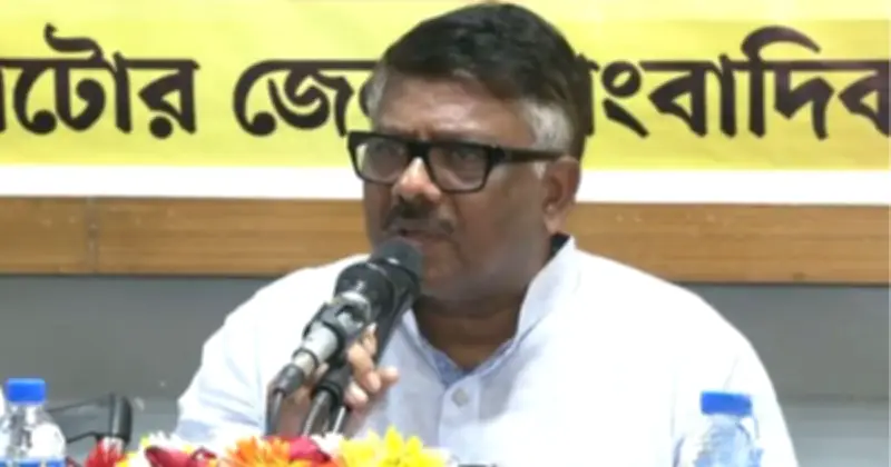 সংসদে ওয়াকআউটের মাধ্যমে ফ্যাসিস্ট ফিরে আসার সুযোগ না দিতে বিরোধী দলকে সতর্ক করলেন হুইপ