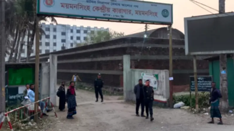 তদন্তাধীন ২৫ কারা কর্মকর্তা-কর্মচারীকে পুনর্বহাল: বিশেষজ্ঞদের উদ্বেগ