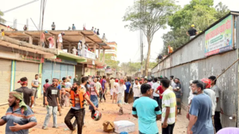 ফরিদপুরের ভাঙ্গায় দ্বিতীয় দিনের সংঘর্ষে আহত অন্তত ২৮, পুলিশসহ নিহতের আশঙ্কা