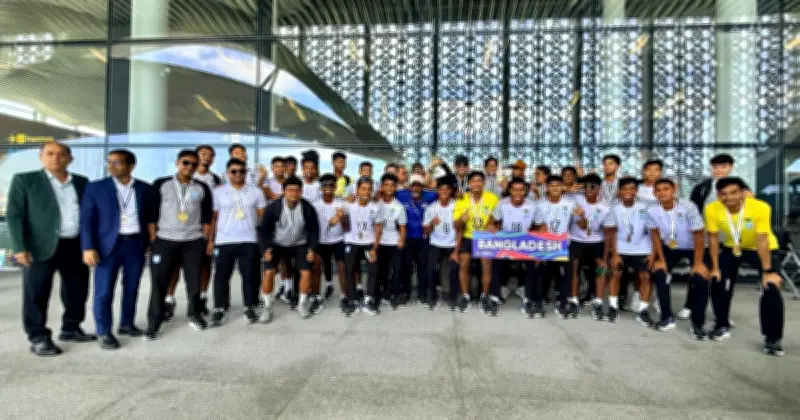 বাংলাদেশের এজেড চ্যাম্পিয়নদের জন্য ঢাকায় উন্মুক্ত বাস শোভাযাত্রা ও সংবর্ধনা