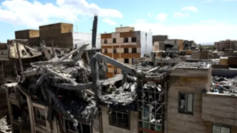 যুক্তরাষ্ট্র-ইসরায়েল হামলায় তেহরানে ধ্বংস, ট্রাম্পের হুমকি ও মার্কিন জনগণের হতাশা