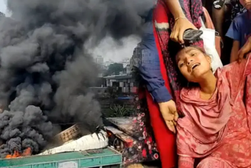 প্রথম আলোর ভিডিও প্রতিবেদন: বাংলাদেশের সাম্প্রতিক ঘটনাবলীর বিশ্লেষণ