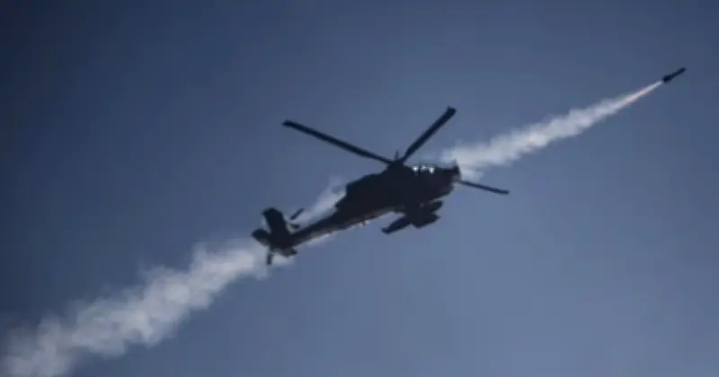 ভুল করে নিজের দেশে বোমা ফেলে ইসরায়েলি হেলিকপ্টার