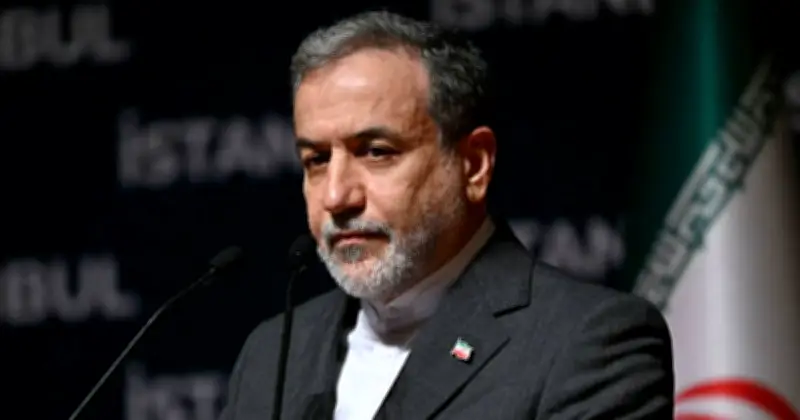 ইরানের বুশেহর পারমাণবিক কেন্দ্র হামলায় তেজস্ক্রিয় ঝুঁকি: উপসাগরীয় দেশগুলোর জন্য সতর্কতা