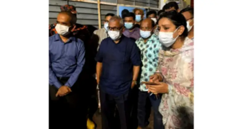 কেরানীগঞ্জের কারখানা অগ্নিকাণ্ড পরিদর্শন করলেন শ্রমমন্ত্রী, আহতদের সহায়তায় তহবিল ঘোষণা