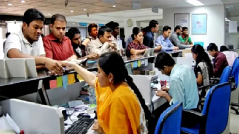 ইরানের কঠোর অবস্থান ও আঞ্চলিক উত্তেজনা: নতুন সময়সূচি, হুঁশিয়ারি ও বৈঠকের আলোচনা