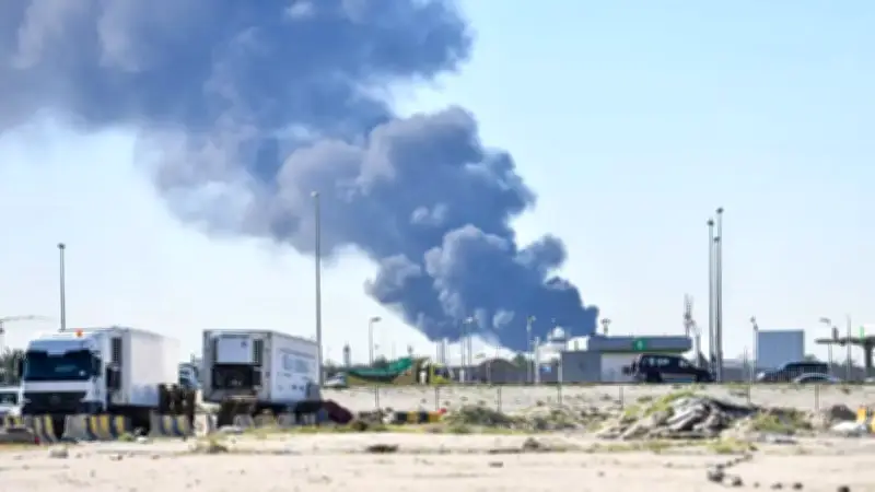 কুয়েতে তেল কমপ্লেক্সে ড্রোন হামলা, ইরানের কঠোর অবস্থান ও যুদ্ধ বন্ধে শর্ত