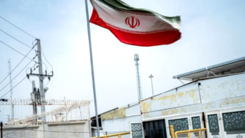 ইরানে 'শত্রু সহায়তা' অভিযোগে সাংবাদিক-অ্যাথলেটদের সম্পদ বাজেয়াপ্ত, হাম টিকাদান কর্মসূচি শুরু