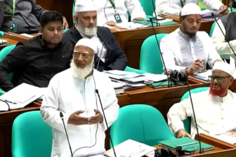 বাংলাদেশে অনলাইন শিক্ষার চ্যালেঞ্জ ও সম্ভাবনা: প্রযুক্তির ভূমিকা বিশ্লেষণ