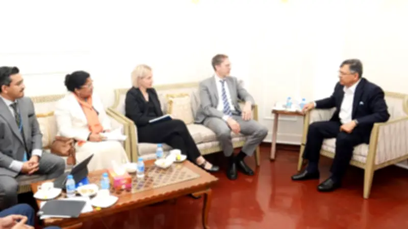 কুমিল্লায় বাসে আগুন ও যানজট, পুলিশ সংস্কার ও র‍্যাবের ইতিহাস নিয়ে সংবাদ সম্মেলন