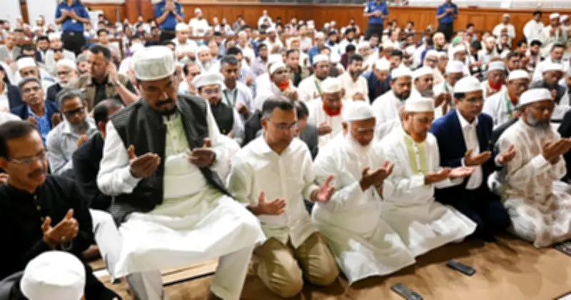 প্রধানমন্ত্রী ও বিরোধী নেতার উপস্থিতিতে শিক্ষাবিদ দিলারা হাফিজের স্মরণে দোয়া মাহফিল