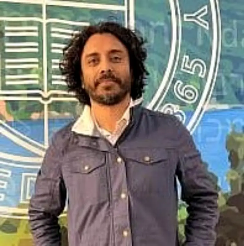 নতুন সরকারের জন্য ভাষানীতি: অর্থনৈতিক প্রবৃদ্ধির চাবিকাঠি