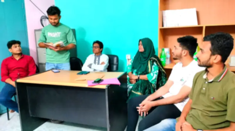 খুলনা বন্ধুসভার পাঠচক্রে হুমায়ূন আহমেদের 'জোছনা ও জননীর গল্প' আলোচনা