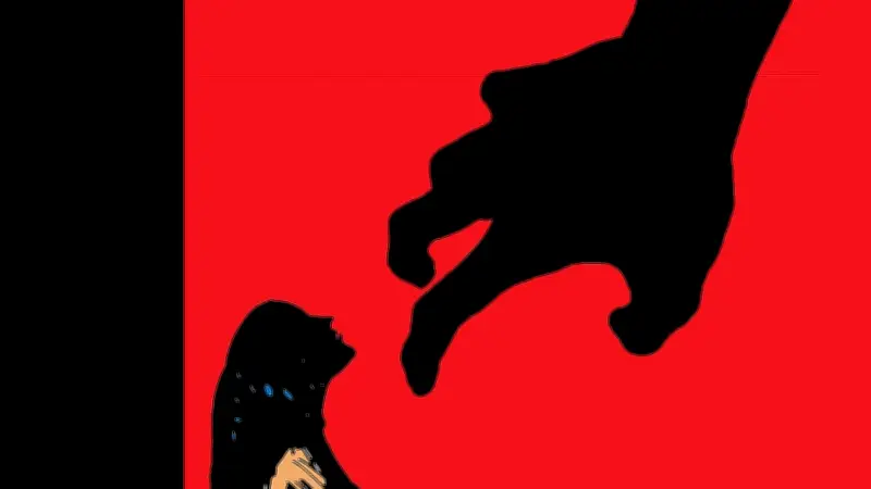 রাজশাহীতে বিশ্ববিদ্যালয় ছাত্রীকে ধর্ষণের হুমকি: স্বেচ্ছাসেবক দল নেতার বিরুদ্ধে মামলা