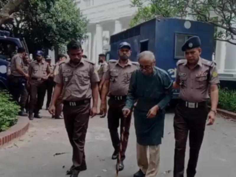 শাহরিয়ার কবিরের কারাগারে বিশেষ মর্যাদার আবেদন, ট্রাইব্যুনাল এখনো আদেশ দেননি