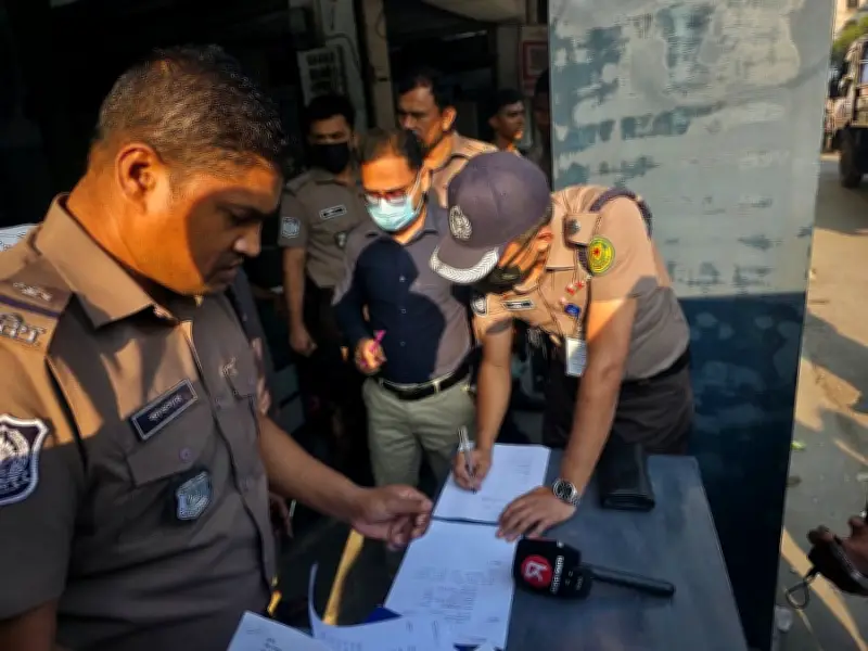 রাজধানীতে ডিএমপির উচ্ছেদ অভিযান: ৩ লাখ ৩৩ হাজার টাকা জরিমানা ও ৯ জনের কারাদণ্ড