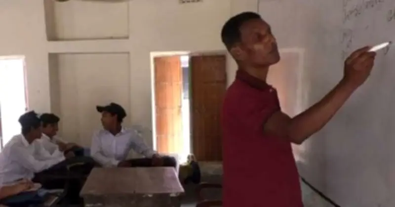 মুন্সীগঞ্জের আলোচিত বিজ্ঞান শিক্ষক হৃদয় মণ্ডলের মৃত্যু, মস্তিষ্কে রক্তক্ষরণে শেষ নিশ্বাস