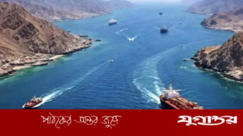 ইরানের শর্ত: যুদ্ধের ক্ষতিপূরণ পেলেই খুলবে হরমুজ প্রণালি, ট্রাম্পের হুমকিকে 'অশ্লীল' বললেন কর্মকর্তা