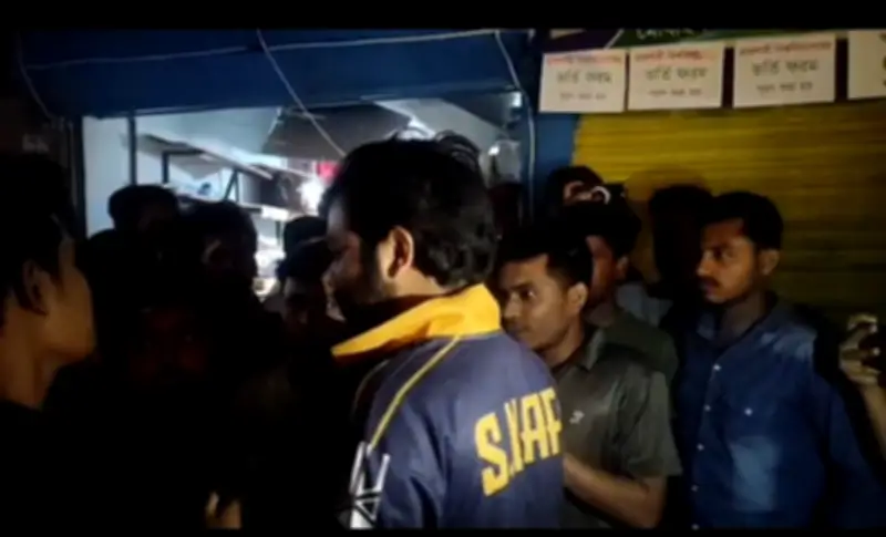 রাজশাহী বিশ্ববিদ্যালয়ে ছাত্রদল নেতার বিরুদ্ধে দোকানিকে মারধরের অভিযোগ