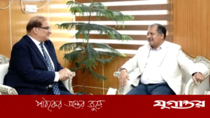 পাকিস্তানের হাইকমিশনারের সঙ্গে তথ্যমন্ত্রীর সাক্ষাৎ: গণমাধ্যম ও সংস্কৃতি সহযোগিতা জোরদারের আলোচনা