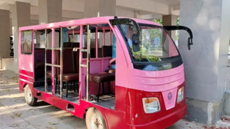 রুয়েটে ছাত্রীদের জন্য সাশ্রয়ী বৈদ্যুতিক গাড়ি সেবা চালু, গবেষণা প্রকল্পের সাফল্য