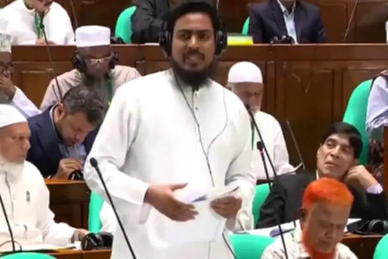 বাংলাদেশে অনলাইন শিক্ষার নতুন সম্ভাবনা: প্রযুক্তির মাধ্যমে শিক্ষার প্রসার