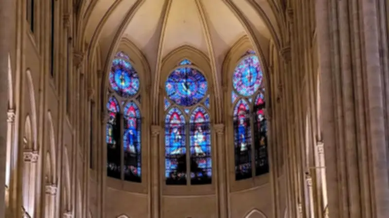 প্যারিস ভ্রমণ: আইফেল টাওয়ার থেকে নটরডেম ক্যাথেড্রালের অপূর্ব স্মৃতি