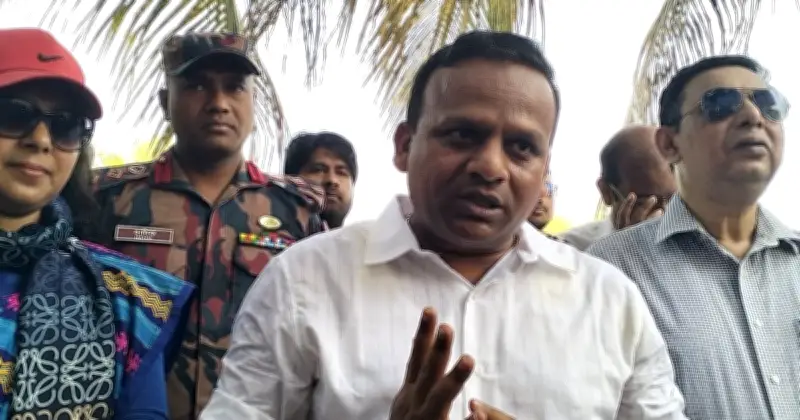 টেকনাফ স্থলবন্দরের কার্যক্রম পুনরায় চালু, স্থানীয় অর্থনীতিতে ইতিবাচক প্রভাব আশা